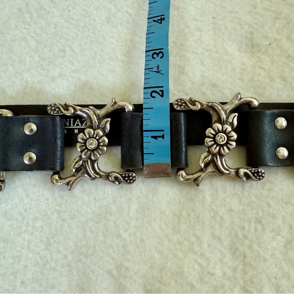 Black Leather & Pewter adjustable belt floral crystals heavier statement piece - Picture 7 of 9